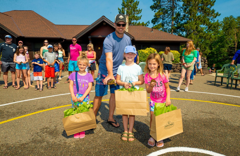 Turtle racing at Boyd Lodge.