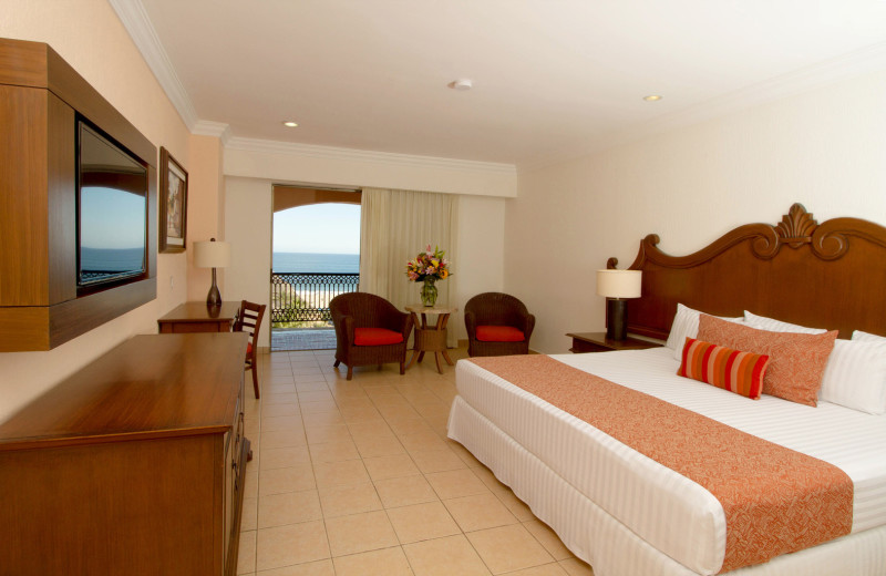 Guest room at Royal Solaris - Los Cabos.