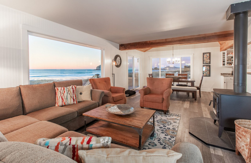 Rental living room at Kiwanda Coastal Properties.