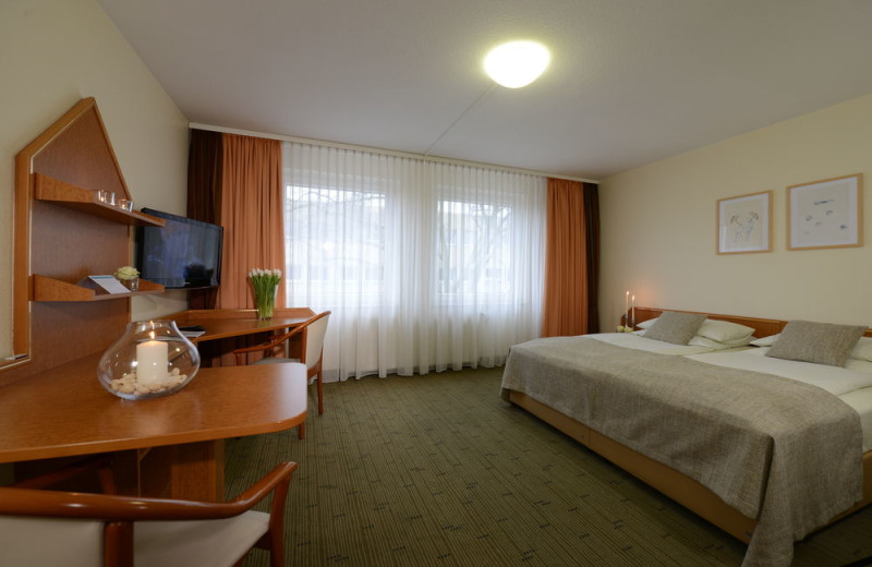 Guest room at Residenz Oberhausen Appartement Hotel.