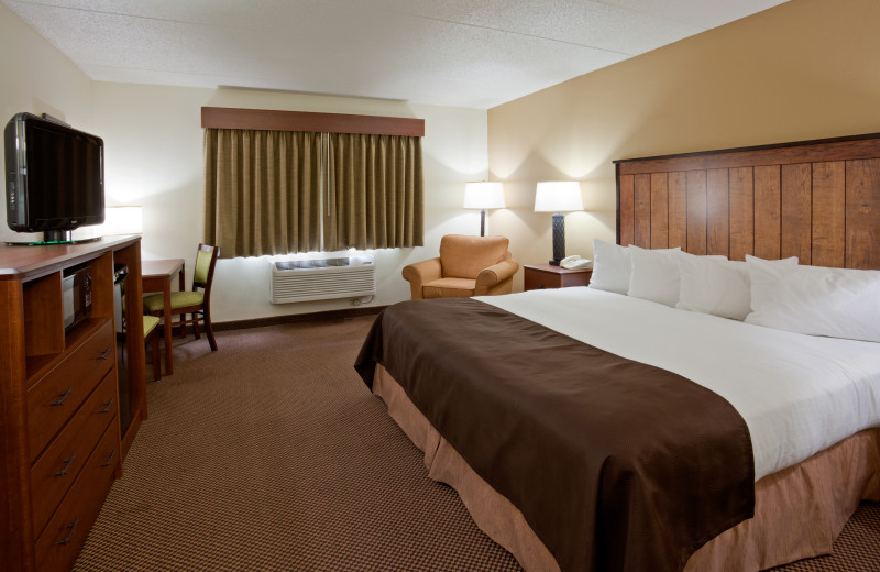 Guest room at AmericInn Lodge & Suites Two Harbors.