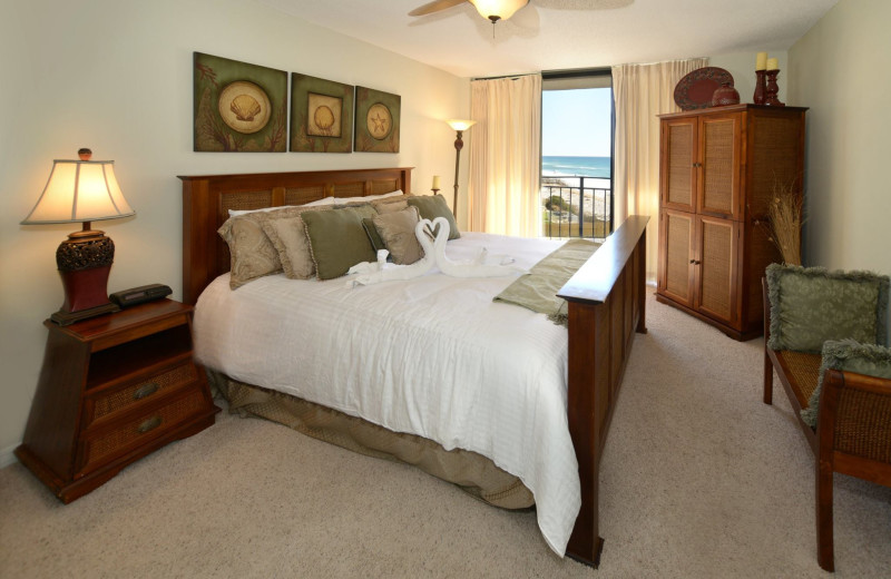 Guest bedroom at Nautilus Condominiums.