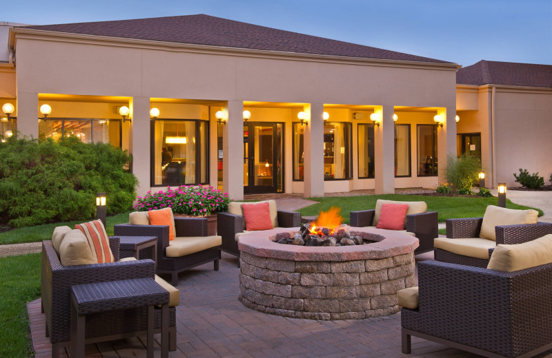 Patio at Courtyard by Marriott Mt. Laurel.