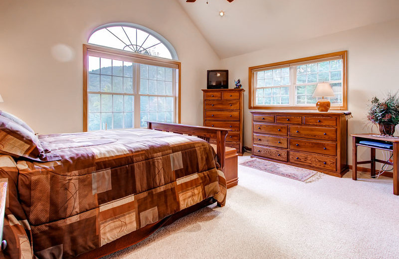 Rental bedroom at GetAway Vacations.