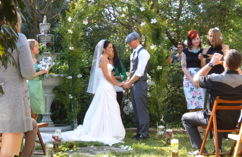 Weddings at Roussell's Garden Bed 