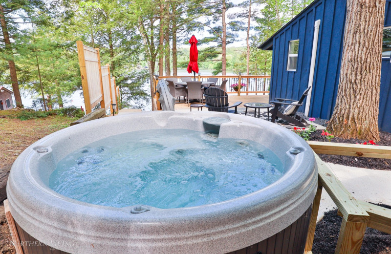 Rental hot tub at Northern Living - Luxurious Vacation Rentals.