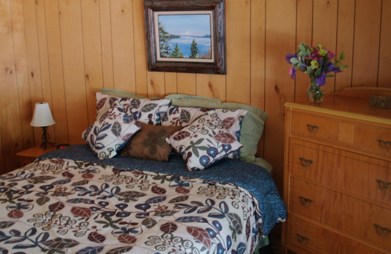 Cabin bedroom at Wilson's Camp.