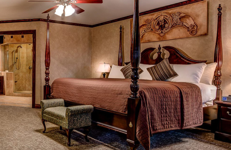 Guest room at The Irish Cottage Inn & Suites.