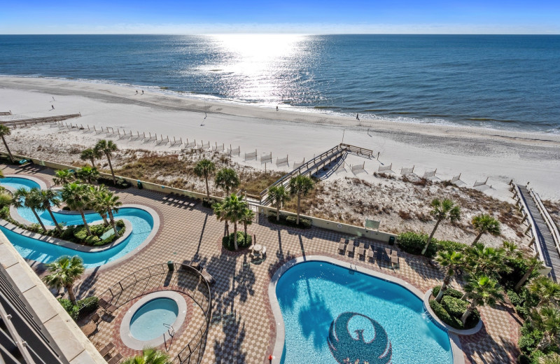 Rental outdoor pool at Sunset Properties.