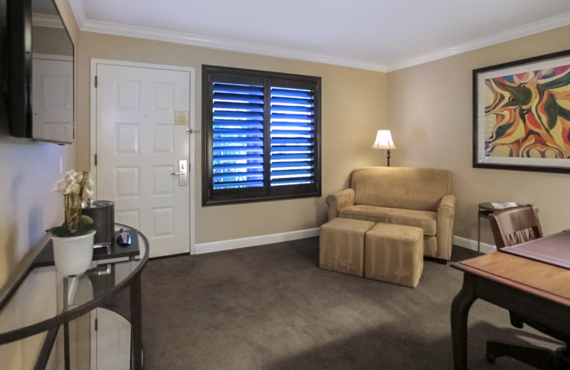 Guest room at Cupertino Hotel.