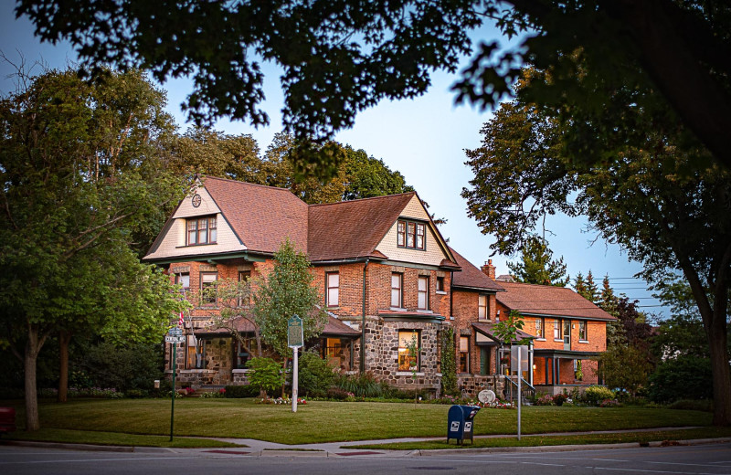 Exterior view of Centennial Inn.