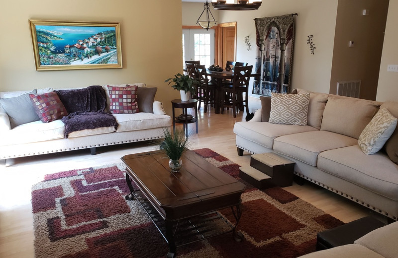Rental living room at Eden Crest Vacation Rentals, Inc.