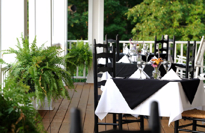 Outdoor dining at Dahlonega Spa Resort.