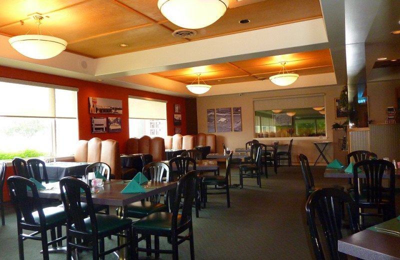 Dining area at Jorgenson's Inn & Suites.