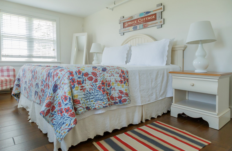 Cabin bedroom at Newagen Seaside Inn.