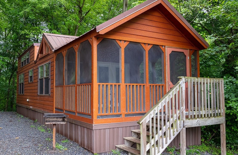 Cabin exterior at Yogi Bear's Jellystone Park Quarryville.