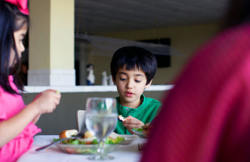 Family dining at Grande Shores Ocean Resort.