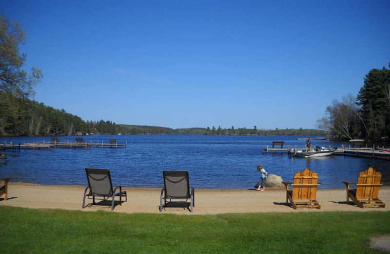 Lake View at Head-O-Lake Resort