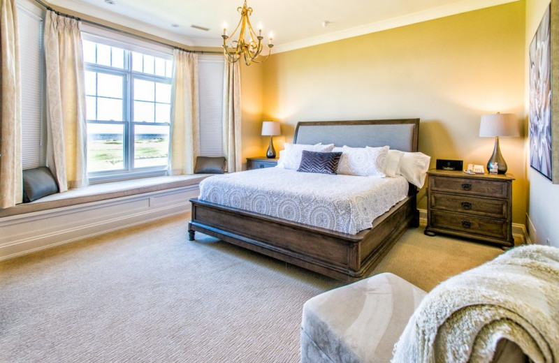 Guest room at Fox Harb'r Resort.