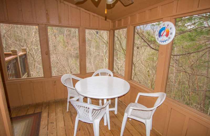 Rental porch at Cobbly Nob Rentals.