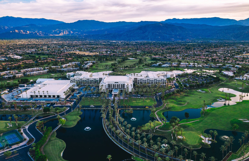 Exterior view of JW Marriott Desert Springs Resort & Spa.