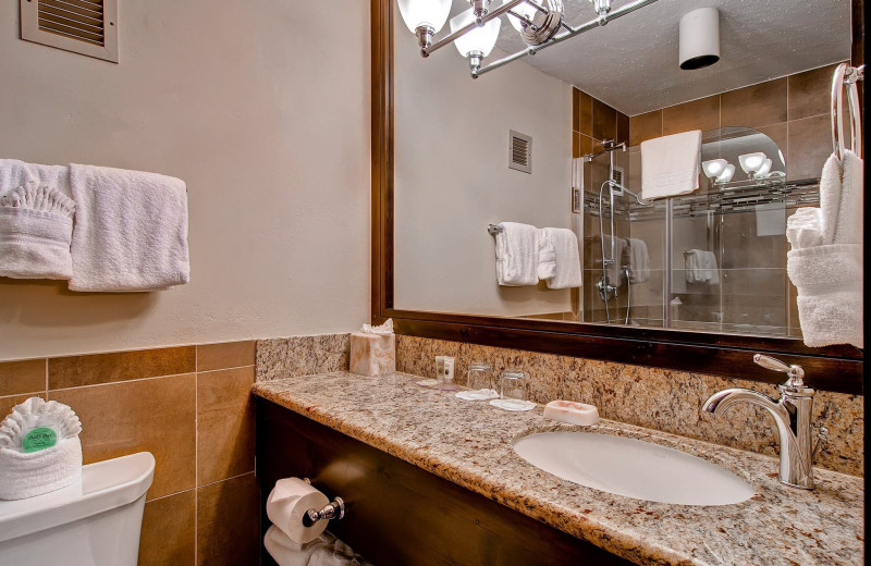 Guest bathroom at Inn at Aspen.