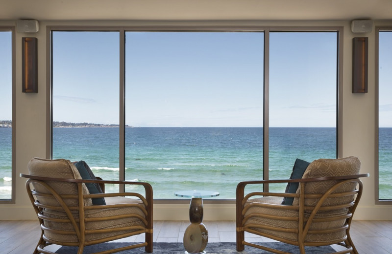 Sitting area at Monterey Tides.