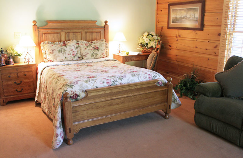 Guest room at House Mountain Inn.
