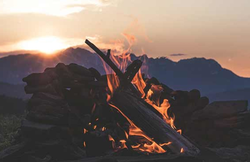 Campfire at Arrow Cross Cabins 