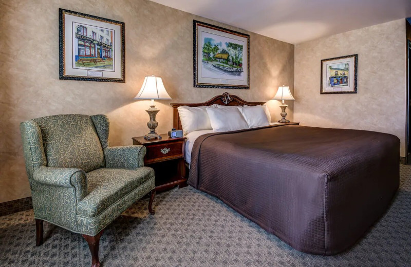 Guest room at The Irish Cottage Inn & Suites.