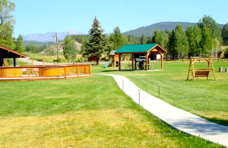 Exterior view of High Country Lodge.