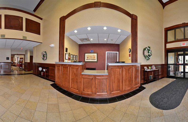 Lobby view at Comfort Suites - Twinsburg.