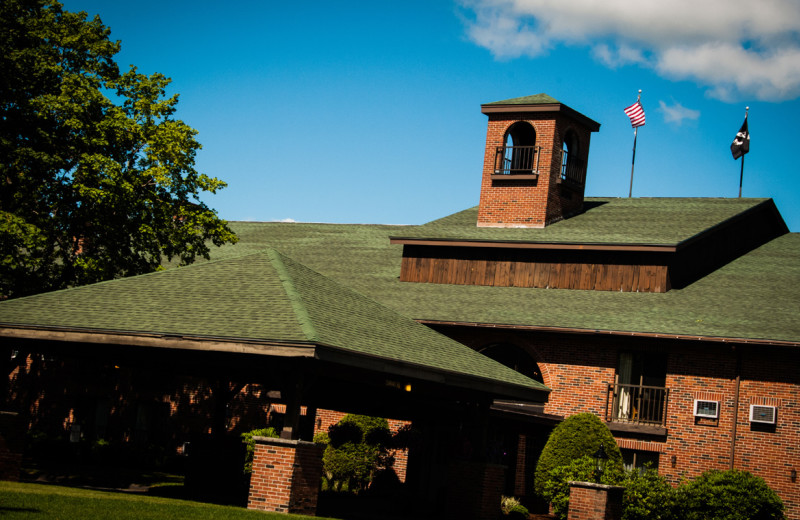 Exterior view of The Margate on Winnipesaukee.