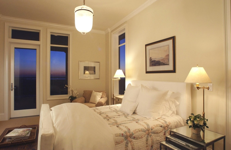 Rental bedroom at The Villas of Amelia Island Plantation.