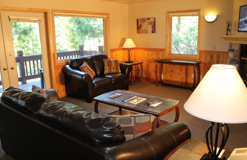 Cabin living room at Mount Shasta Resort.