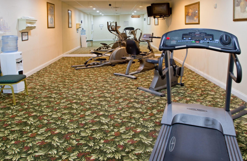 Fitness room at Candlewood Suites - Stevensville.
