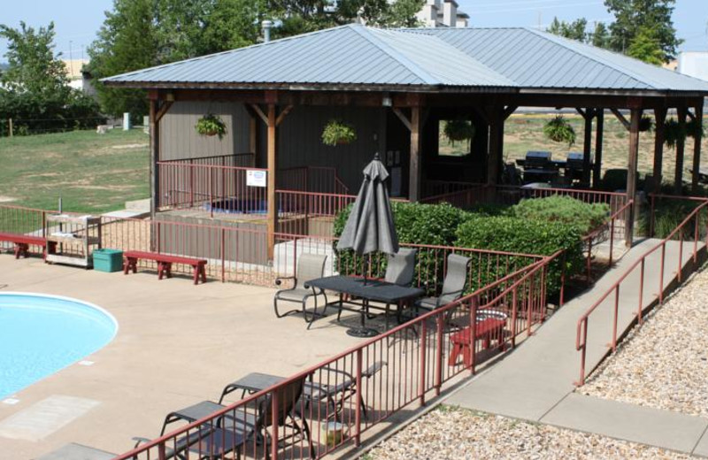 Pool area at Outback Roadhouse Inn.