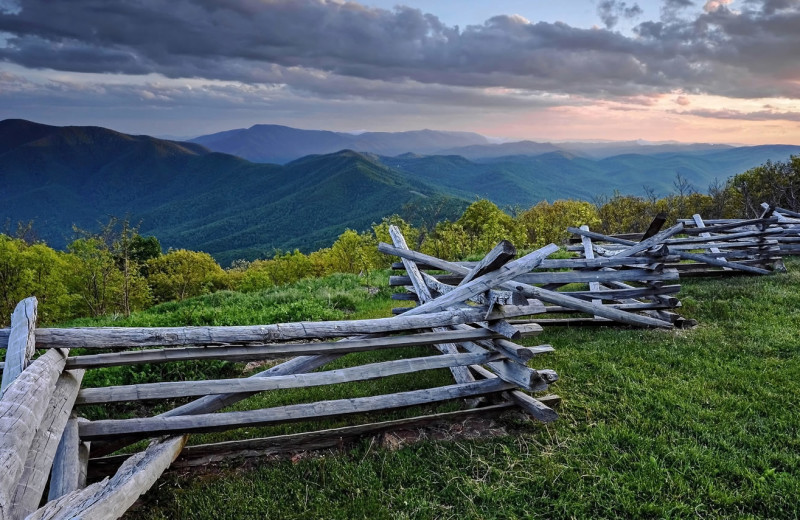 Mountains near Inn at Monticello.