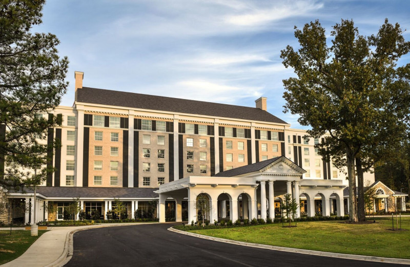 Exterior view of Guest House at Graceland.