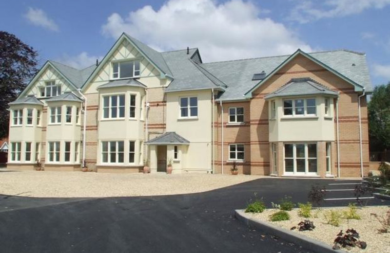 Exterior view of Lynwood House.