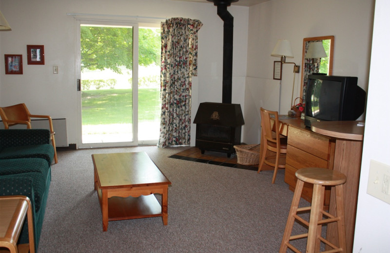 Guest living room at Parkwood Lodge.