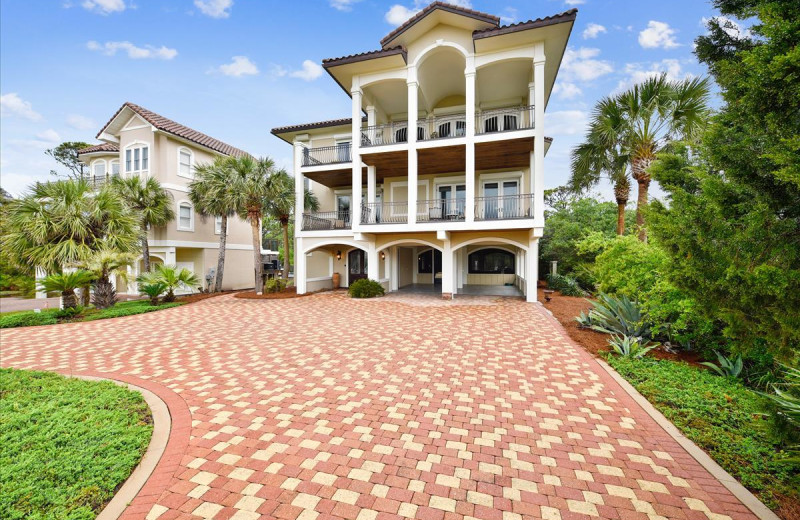 Collins Vacation Rentals (St Island, FL) Resort Reviews