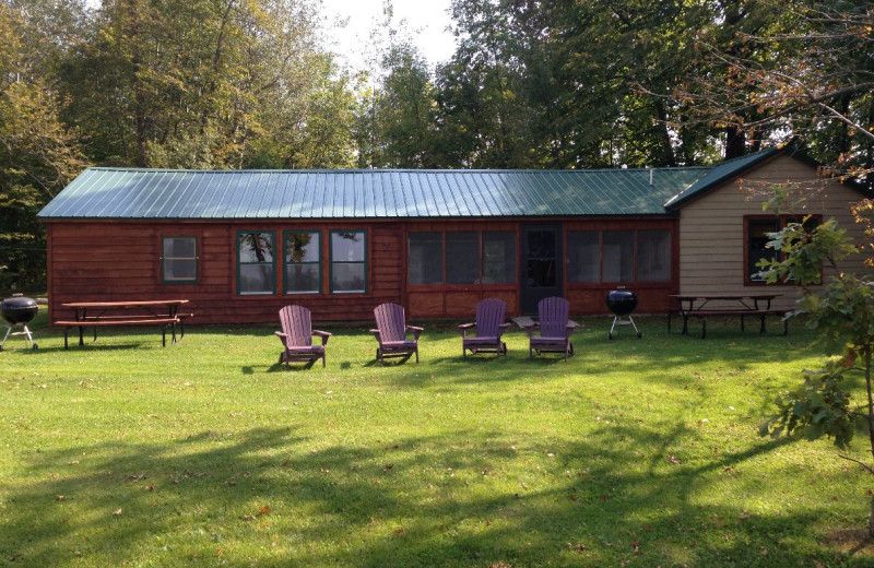 Cabin exterior at Sunset Bay Resort.