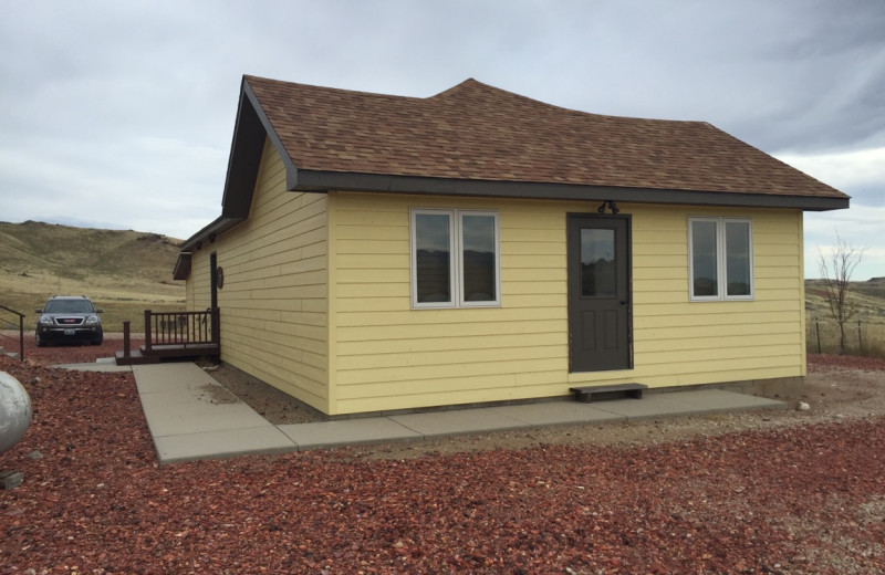 Cabin exterior at Lakeview Lodge 307.