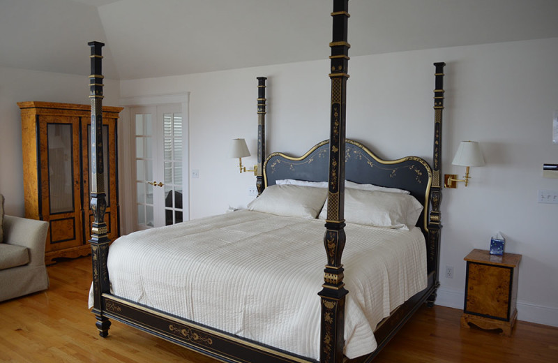 Rental bedroom at Atlantic Vacation Homes.