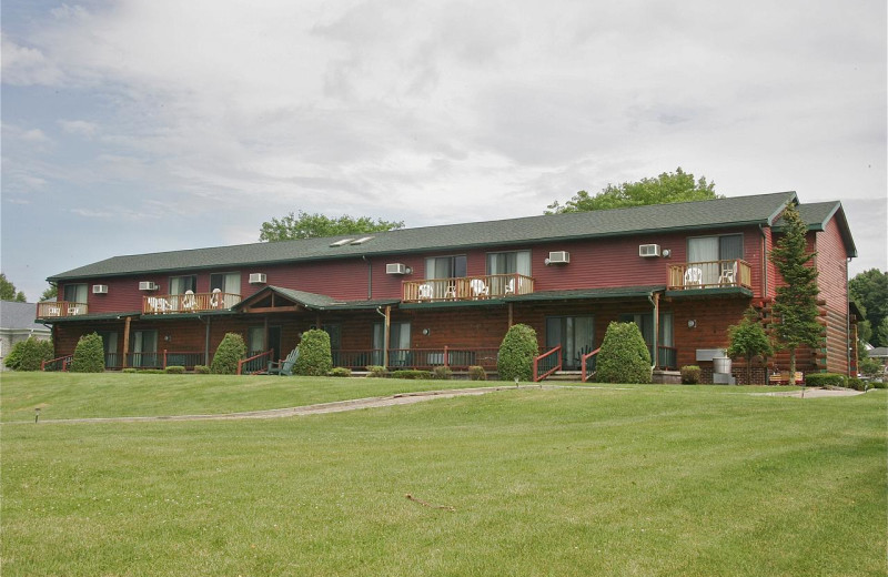 Exterior at Stone Fence Resort.