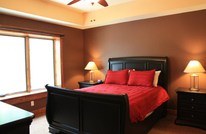 Condo bedroom at Highland Rim Retreats.