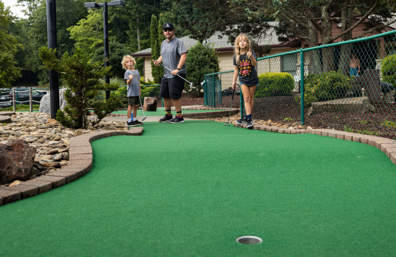 Mini golf at Rumbling Bald on Lake Lure.