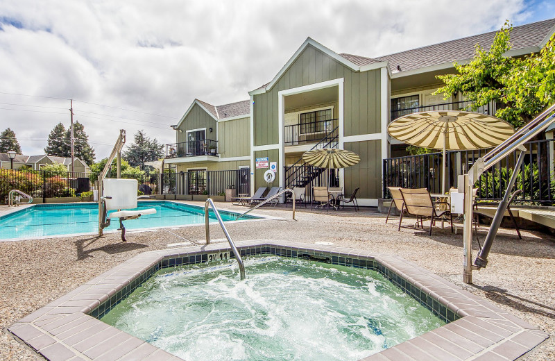 Outdoor pool at Quality Inn Petaluma - Sonoma.