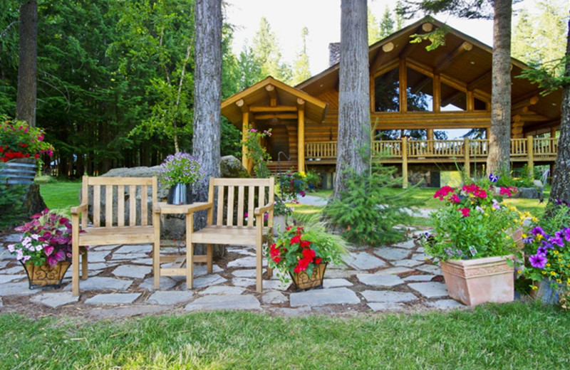 Exterior view of Western Pleasure Guest Ranch.